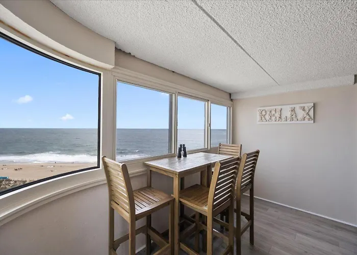 Ferienhaus Gorgeous 3 Bedroom Atlantis Oceanfront With Pool!