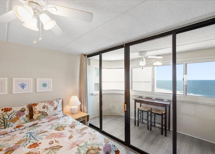 Gorgeous 3 Bedroom Atlantis Oceanfront With Pool! *