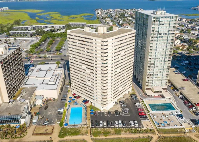 Ferienhaus Gorgeous 3 Bedroom Atlantis Oceanfront With Pool! *